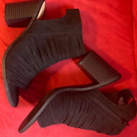 New Directions Dress Sandals 3.5" Heel Like New - Picture 3 of 4